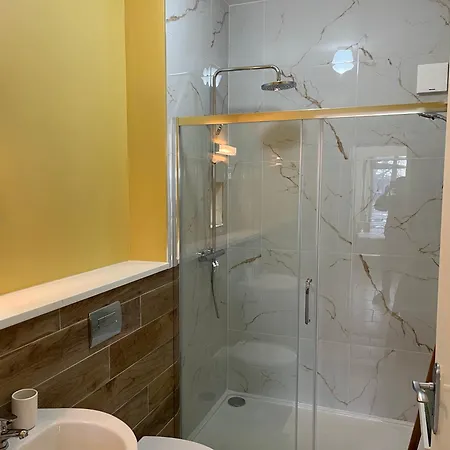 2 Bedroom Park